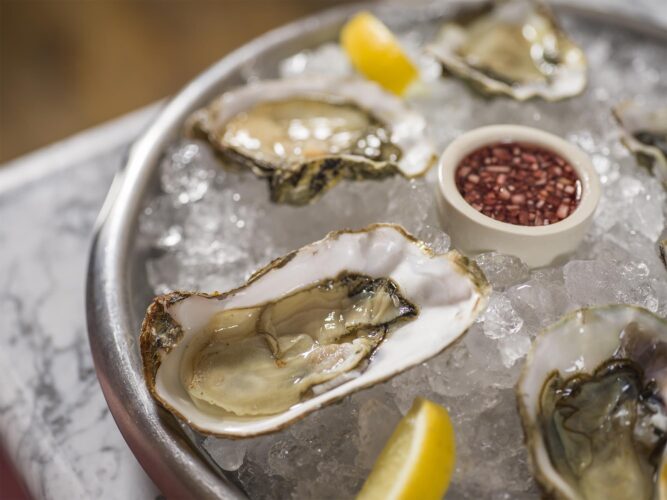 Champagne & Oysters | 28-50 Chelsea